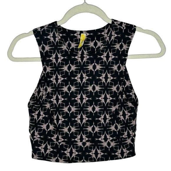 Free People Tops - Free PeopleBack Cutout Crop Top NWT